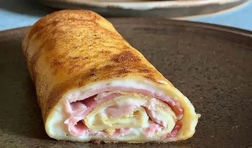 Crêpe au jambon et fromage
